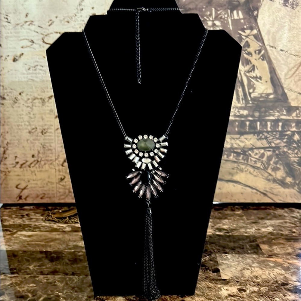 Elegant Black and Silver Necklace